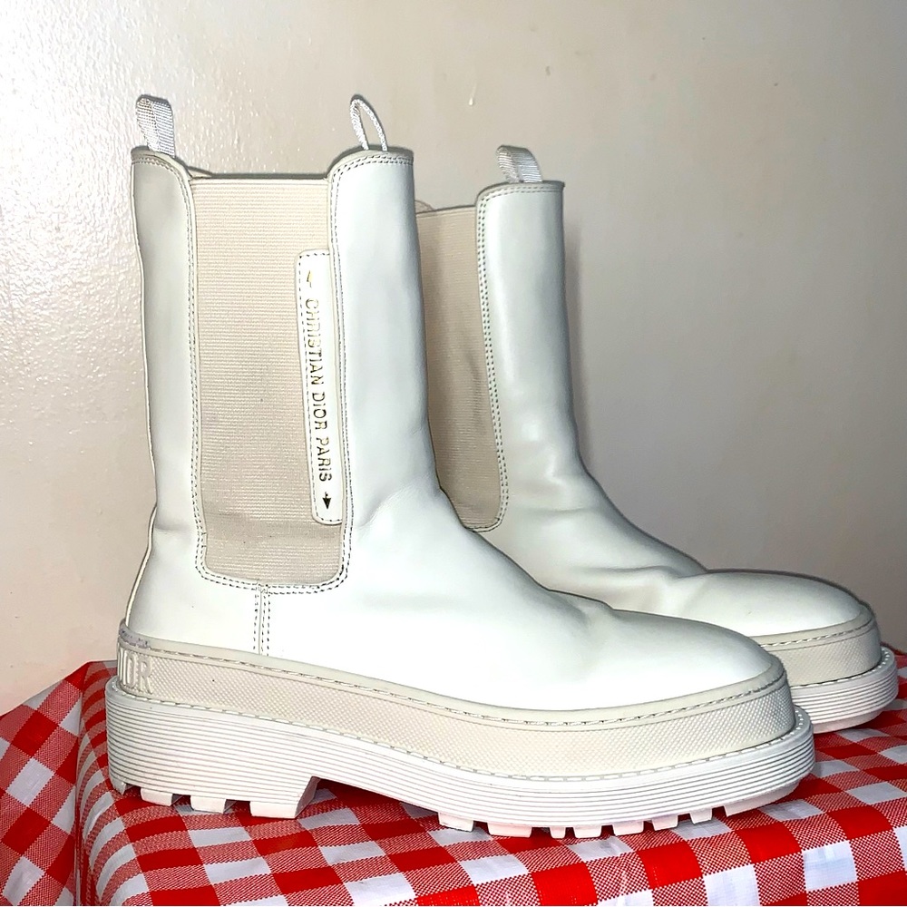 CHRISTIAN DIOR Leather Chelsea Boots Size 7 US / 37 EUR